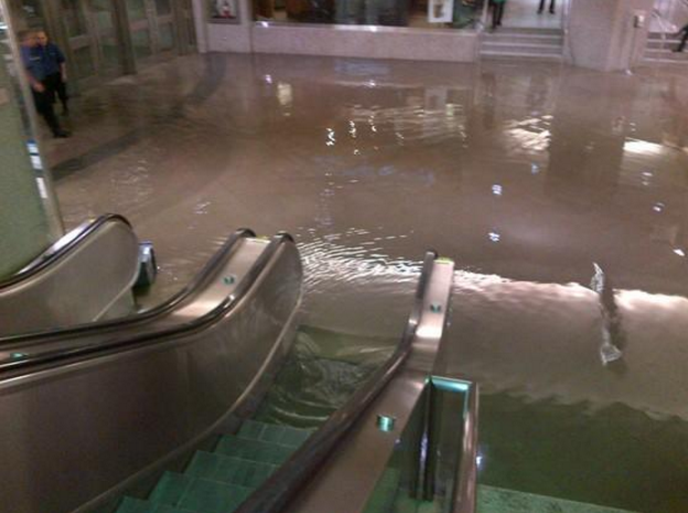 the real picture of Toronto union station